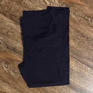 Zyia Navy Brilliant 7/8 Pocket Leggings
